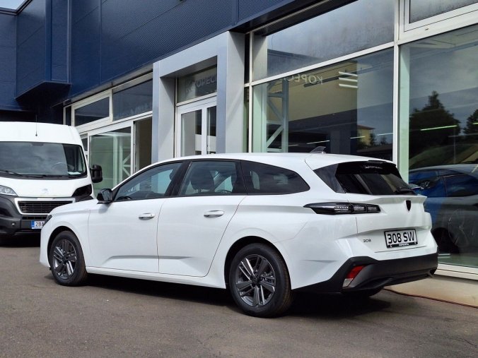 Peugeot 308, Peugeot 308 SW STYLE 1.5 BHDi 130k EAT8, barva bílá