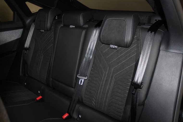 Peugeot 3008, Peugeot 3008 GT Hybrid 145 e-DCS6, barva černá