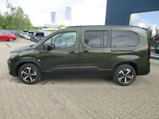 Peugeot Rifter, Peugeot Rifter LONG GT BlueHDi 130 S&S EAT8, barva zelená