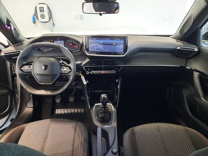 Peugeot 2008, Peugeot 2008 STYLE 1.2 T 100k MAN6, barva modrá