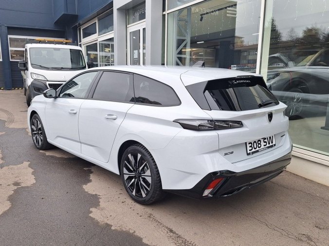 Peugeot 308, Peugeot 308 SW ALLURE Hybrid 145 e-DCS6, barva bílá