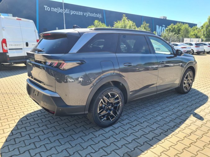 Peugeot 5008, Peugeot 5008 5008 ALLURE Hybrid 145 e-DCS6, barva modrá
