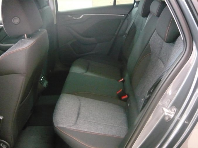 Škoda Scala, 1,0 TSI 70 kW akční model, barva neuvedeno