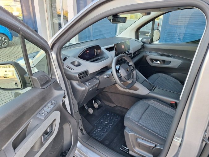 Peugeot Rifter, Peugeot Rifter LONG ALLURE BHDi 130 M6, barva šedá