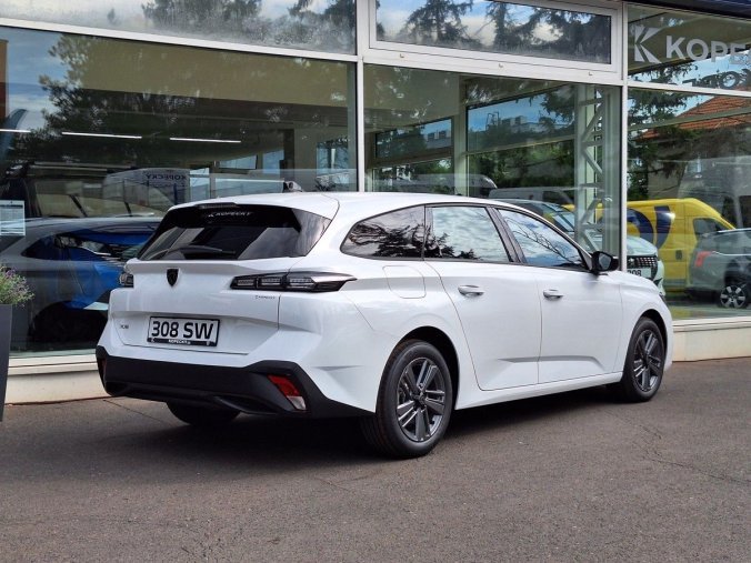 Peugeot 308, Peugeot 308 SW STYLE 1.5 BHDi 130k EAT8, barva bílá