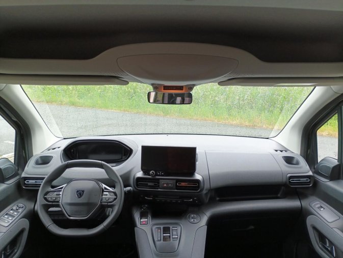 Peugeot Rifter, Peugeot Rifter LONG ALLURE BHDi 130 EAT8 N1, barva zelená
