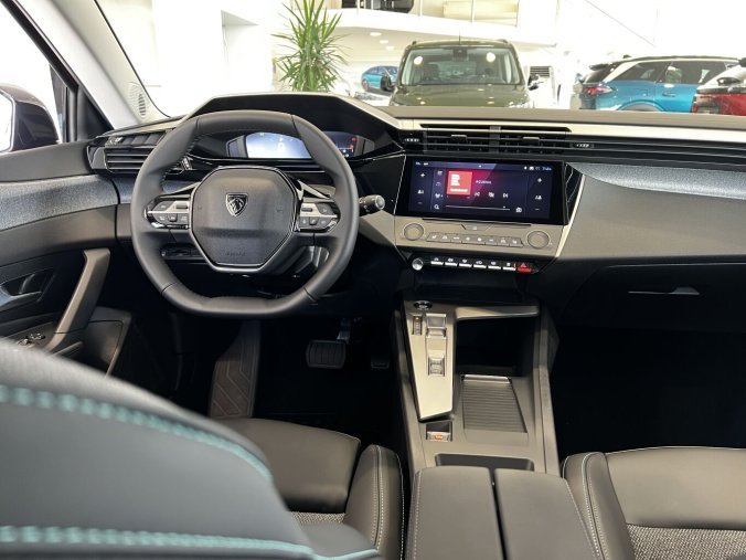 Peugeot 308, Peugeot 308 SW ALLURE 1.5BlueHDi, Automat 8st., barva červená