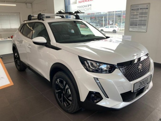 Peugeot 2008, Active Pack 1,2 PureTech 130 9, barva bílá