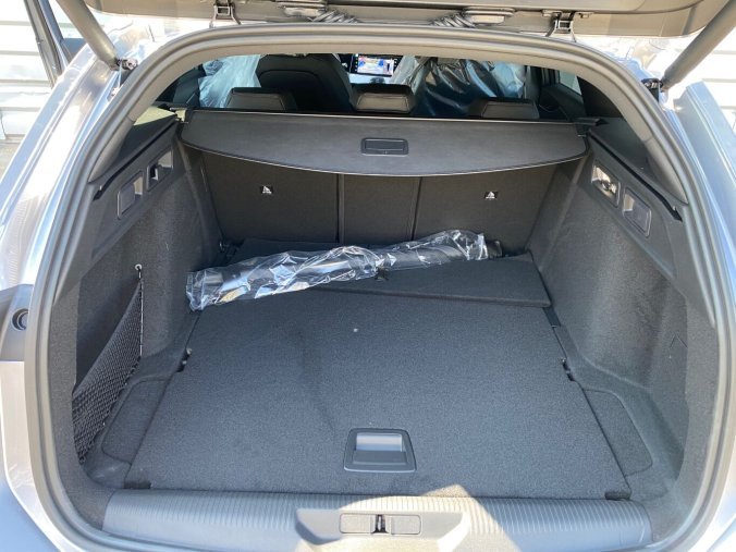 Peugeot 308, Peugeot 308 SW GT BlueHDi 130 EAT8 - 3727, barva šedá