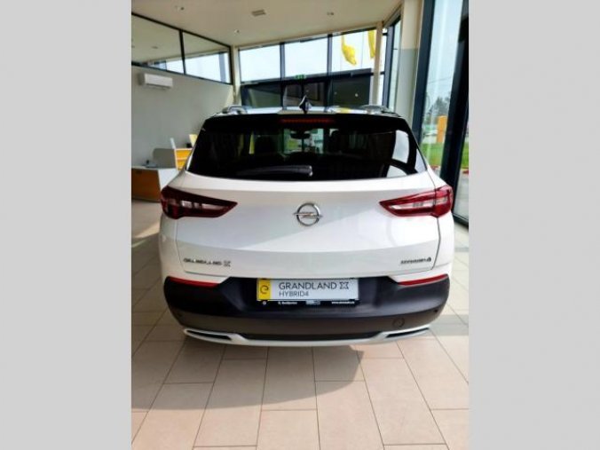 Opel Grandland X, Ultimate PHEV 1.6 (147kW) AT8, barva bílá