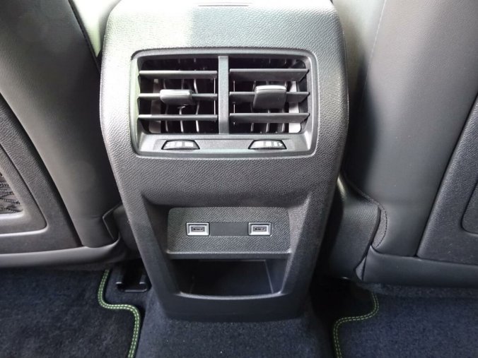 Peugeot 308, Peugeot 308 SW GT Plug-in HYBRID 225 e-EAT, barva modrá