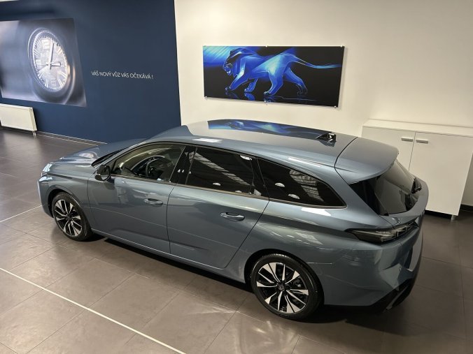 Peugeot 308, Peugeot 308 SW ALLURE Hybrid 145 e-DCS6, barva modrá