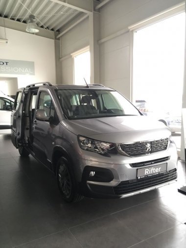 Peugeot Rifter, Long Active 1.5 BlueHDi 130 S&S MAN6, barva bílá