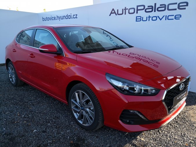 Hyundai i30, 1,4 T-GDI 103 kW (95 NAT) 6 st. man, barva červená