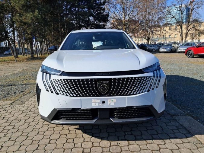 Peugeot 5008, Peugeot 5008 5008 ALLURE Hybrid 145 e-DCS6-, barva bílá