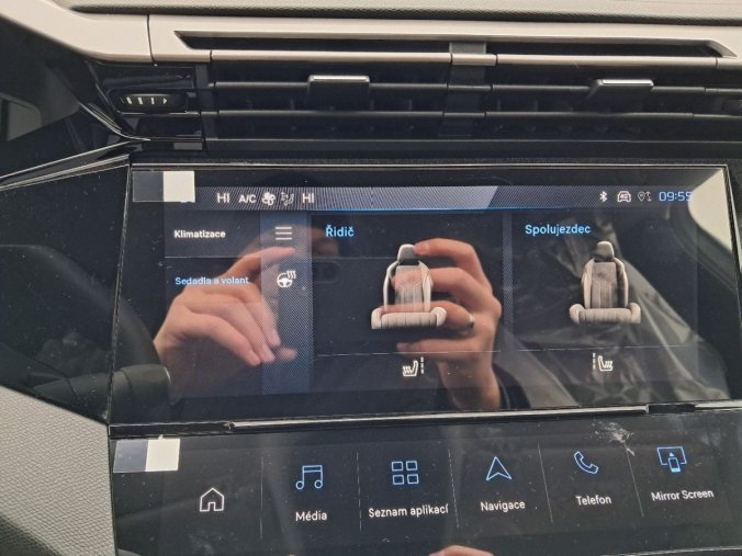 Peugeot 308, Peugeot 308 SW ALLURE Hybrid 145 e-DCS6, barva bílá