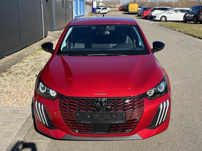 Peugeot 208, Peugeot 208 ALLURE Turbo 100  MAN6, barva červená