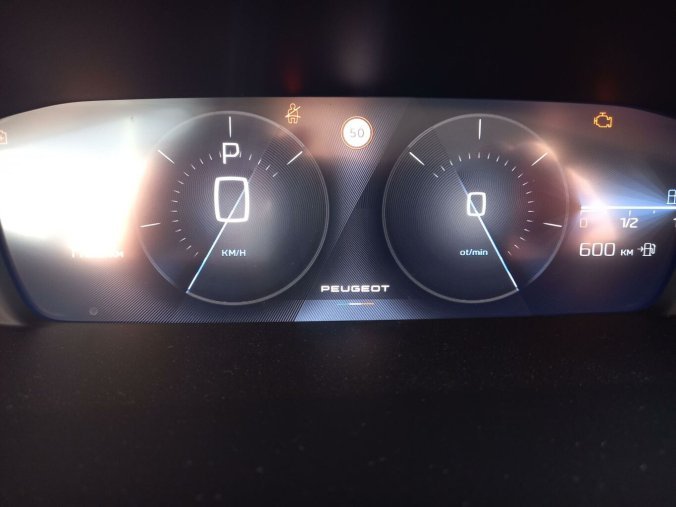 Peugeot 408, Peugeot 408 ALLURE Hybrid 145 e-DCS6, barva modrá