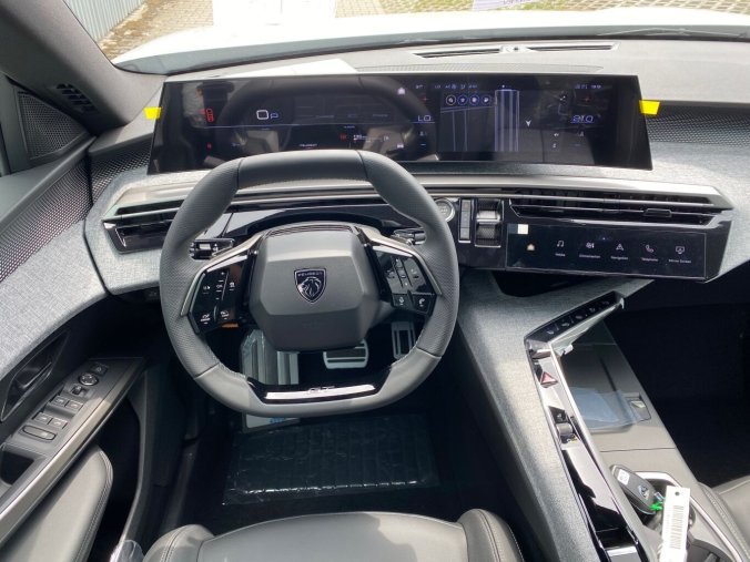 Peugeot 5008, Peugeot 5008 GT Hybrid 145 e-DCS6 - 5 MÍST! - 3418, barva modrá