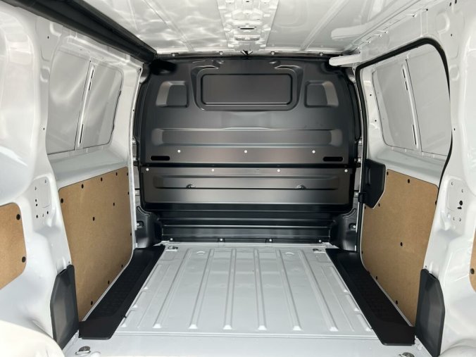 Peugeot Expert, Peugeot Expert Furgon L2 2.0 BlueHDi 145 MT, barva bílá