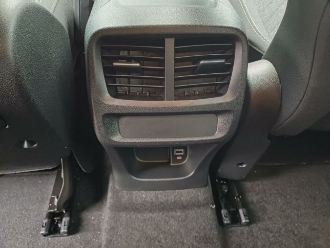 Peugeot Rifter, Peugeot Rifter ALLURE 1.5 BlueHDi 130k, barva bílá