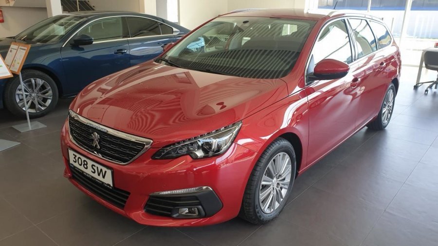 Peugeot 308, 308SW 1.2 130k,full LED,kamera, barva červená