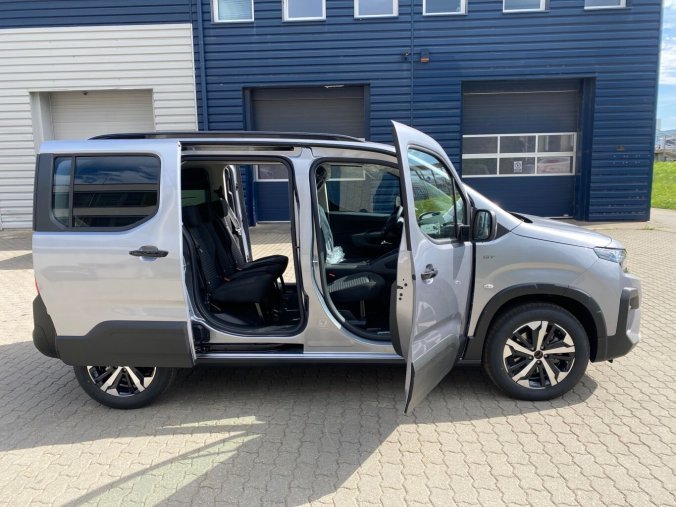 Peugeot Rifter, Peugeot Rifter GT BlueHDi 130 EAT8 -PANORAMA - 7092, barva šedá