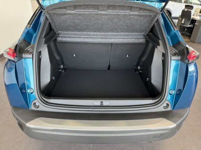 Peugeot 2008, Peugeot 2008 STYLE 100 koní, 7let záruka, barva modrá