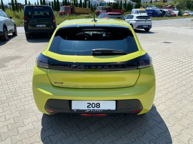 Peugeot 208, Peugeot 208 STYLE PureTech 100 S&S MAN6, barva žlutá