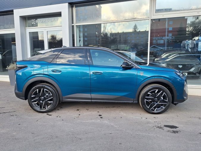 Peugeot 3008, Peugeot 3008 GT Hybrid 145 e-DCS6, barva modrá