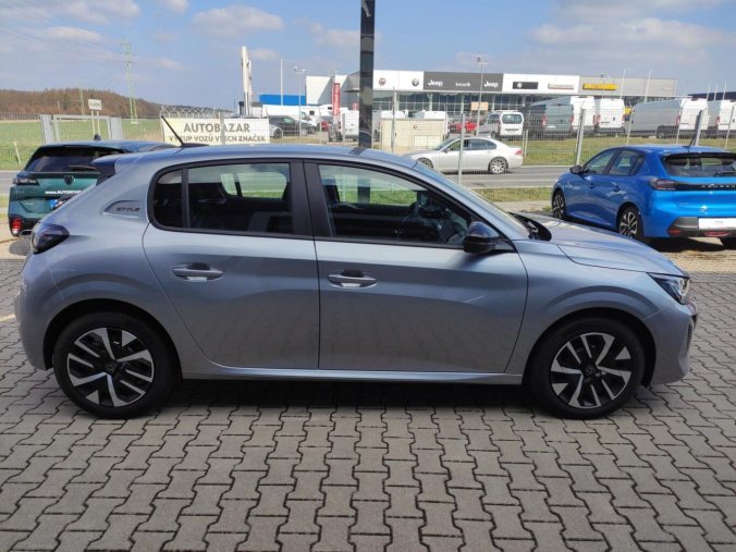 Peugeot 208, Peugeot 208 BUSINESS 1.2 TURBO 100k MAN6, barva stříbrná