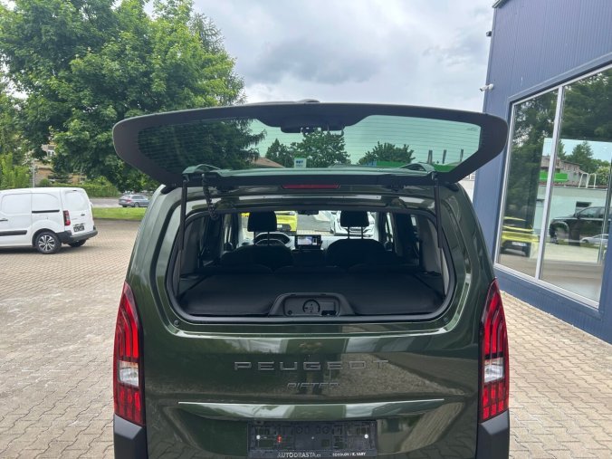 Peugeot Rifter, Peugeot Rifter GT BlueHDi 130 S&S EAT8, barva zelená