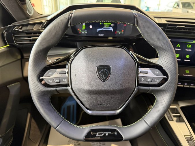 Peugeot 308, Peugeot 308 SW GT Hybrid 145 e-DCS6, barva červená