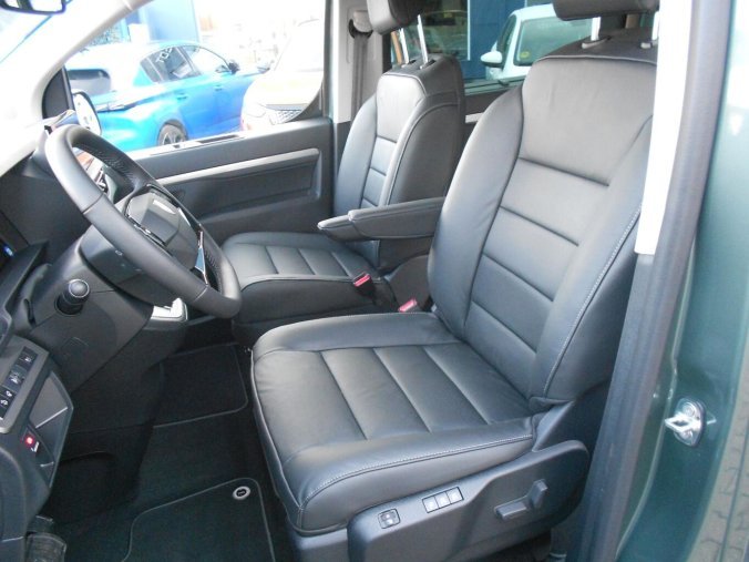 Peugeot Traveller, Peugeot Traveller Allure Standard 180 S&S EAT8, barva zelená