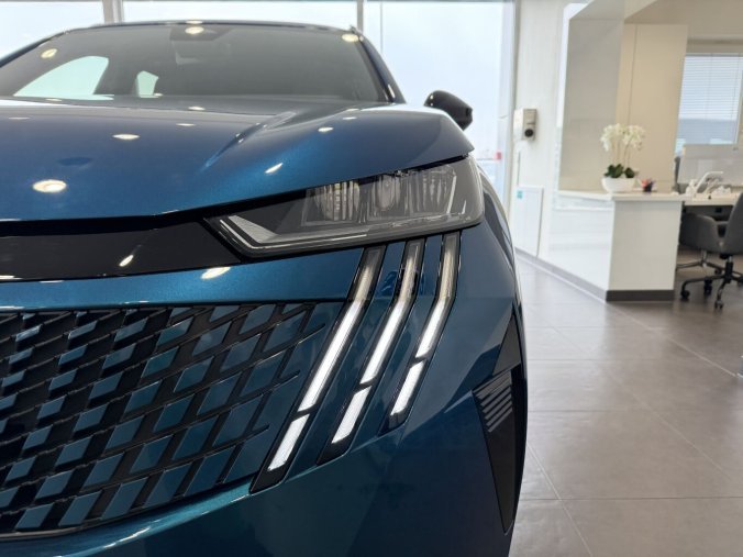 Peugeot 5008, Peugeot 5008 ALLURE, Automat, GRIP Control, barva modrá