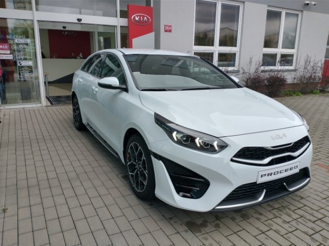 Kia ProCeed, 1,5T-GDi GTLINE MY24, barva bílá