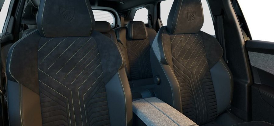 Peugeot 5008, Peugeot 5008 GT Hybrid 136 e-DCS6, barva černá