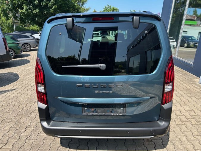 Peugeot Rifter, Peugeot Rifter LONG ALLURE BlueHDi 130 7 MÍST, barva modrá