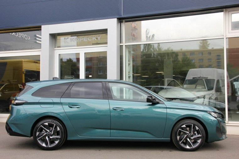 Peugeot 308, Peugeot 308 SW ALLURE 1.5 BHDi 130K EAT8, barva modrá