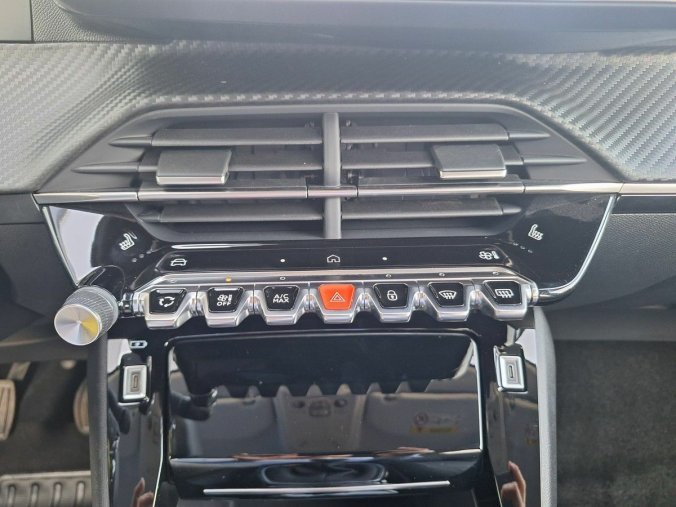 Peugeot 208, Peugeot 208 ALLURE 1.2 PT 100K MAN6, barva šedá