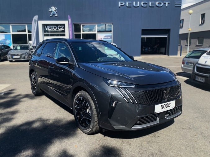 Peugeot 5008, Peugeot 5008 GT Hybrid 145 e-DCS6, barva šedá