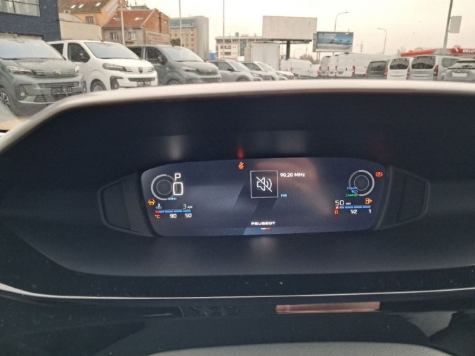 Peugeot 308, Peugeot 308 SW ALLURE Hybrid 145 e-DCS6, barva bílá