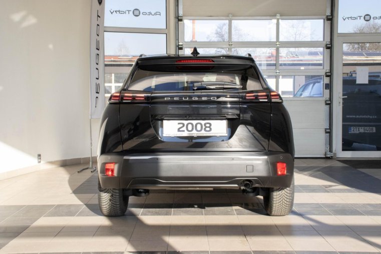 Peugeot 2008, Peugeot 2008 ALLURE PureTech 100 MAN6, barva černá