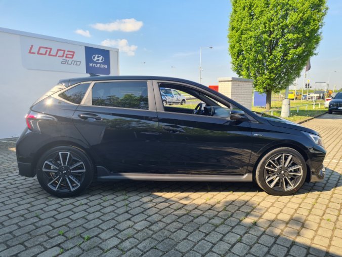 Hyundai i20, 1,0 T-GDI 74 kW 6st. manuální, barva černá