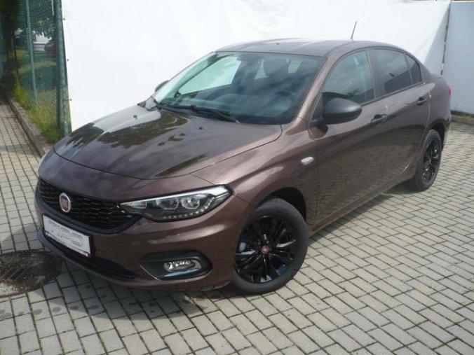Fiat Tipo, 1.4 95k Italia Street, barva hnědá