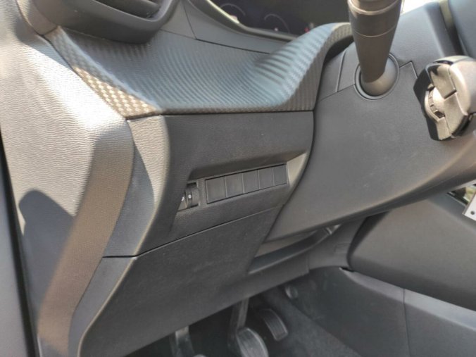 Peugeot 2008, Peugeot 2008 ALLURE 1.2 100k MAN6, barva stříbrná