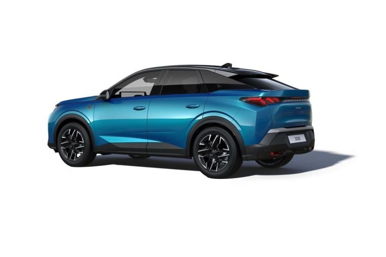 Peugeot 3008, Peugeot 3008 1,2 GT Hybrid 136 e-DCS6, barva modrá