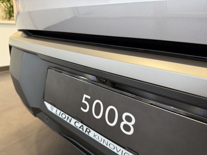 Peugeot 5008, Peugeot 5008 GT Hybrid 145k, Automat, barva šedá