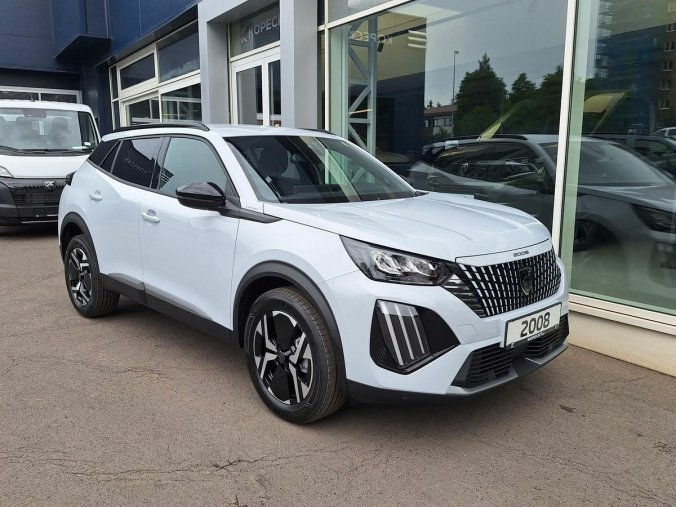 Peugeot 2008, Peugeot 2008 ALLURE Hybrid 110 e-DCS6, barva bílá
