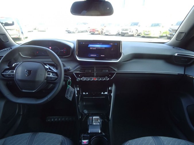 Peugeot 2008, Peugeot 2008 ALLURE Hybrid 145k e-DCS6, barva stříbrná